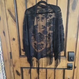 Black Floral Lace Fringe Shawl